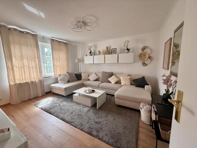 Möbliertes Haus in Köln Junkersdorf – 120 m²,Terrasse, 2 Stellpl