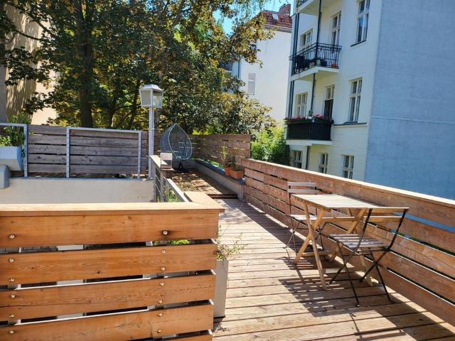 Möbliertes Loft in Steglitz mit 80 m² Dachterrasse für 2 Jahre