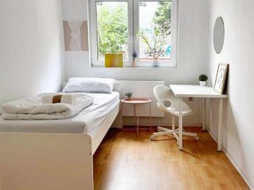 Möbliertes WG Zimmer Zentral Neustadt Nähe Hochschule