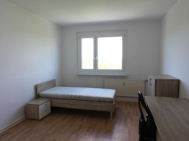 Möbliertes WG Zimmer frei