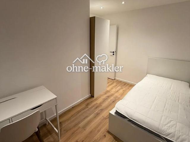 Möbliertes WG Zimmer in ruhiger Wohnlage/ Gustav Otto Bogen 15, München / Zi.4