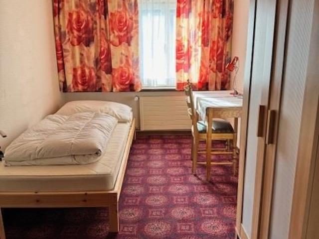 möbliertes Zimmer 4