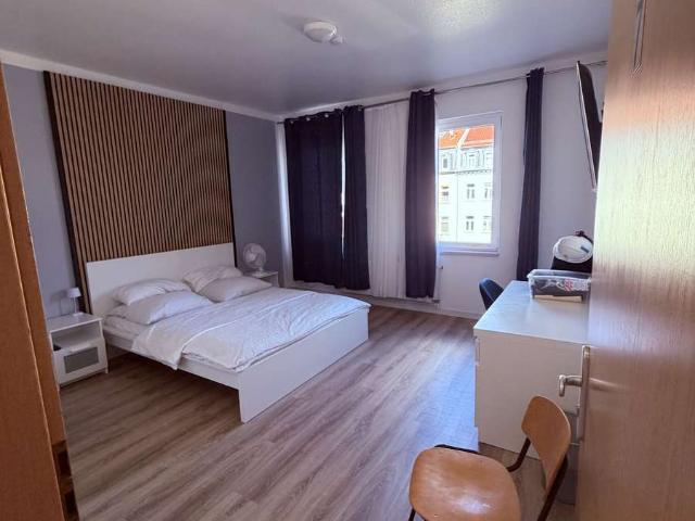 Möbliertes Zimmer