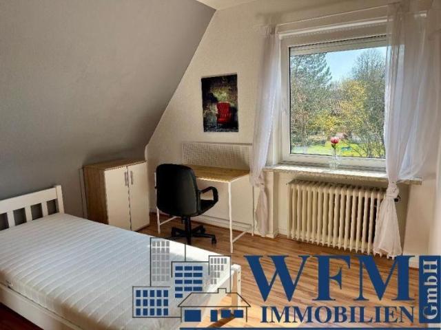 Möbliertes Zimmer für mind. 3 Monate: Azubinen u. Studentinnen 5´er WG im Einfamilienhaus