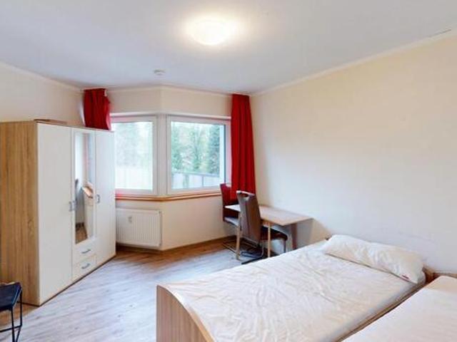 Möbliertes Zimmer in Frauen WG in zentraler Lage für Studenten und Azubis