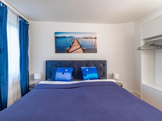 Möbliertes Zimmer mit Wohn /Bürobereich – All Inclusive & sofort verfügbar