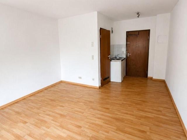 Möbliertes 1 Zimmer Apartment 1.OG, 23qm in Ludwigshafen zu vermieten