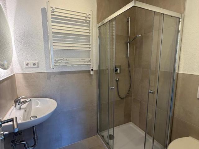 Möbliertes 1 Zimmer Apartment, frisch saniert, in Stuttgart