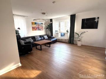 Etagenwohnung zur Miete in Neugruna - Parkplatz