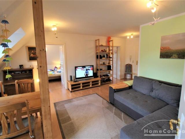 Möbliert/Furnished 3 Zimmer Dachgeschoß Wohnung in Dresden Kleinzschachwitz für max. 2 Personen