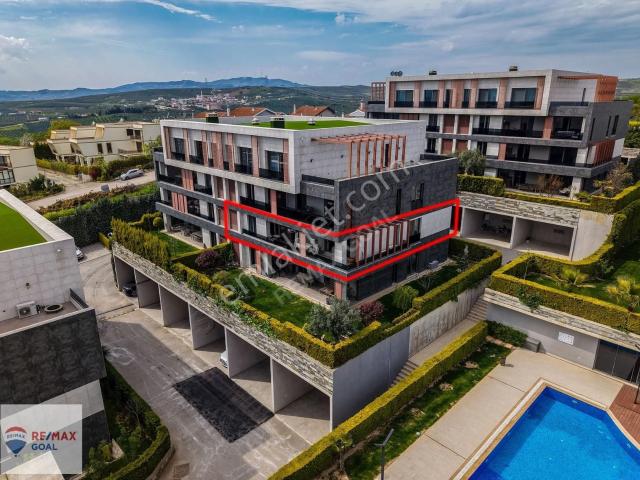 Moda Bademli'de Eşsiz Manzaralı, 4+1 Lüks Satılık Daire