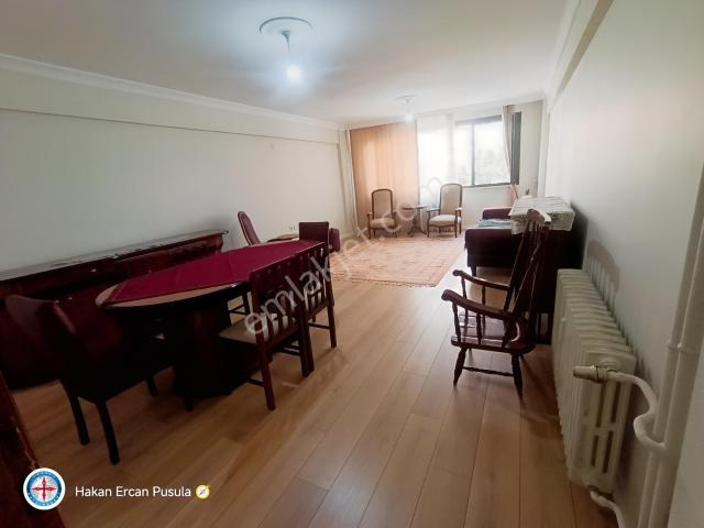 Moda Caddesi Üzerinde Full Eşyalı Arakat Asansörlü Masrafsız 2+1
