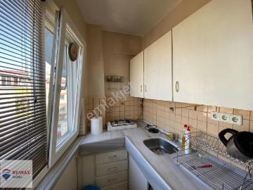 Moda'da Ortak Teraslı Deniz Manzaralı 2+1 Eşyalı Daire