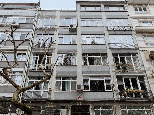 Modanın En Güzel Yerinde Fırsat Daire