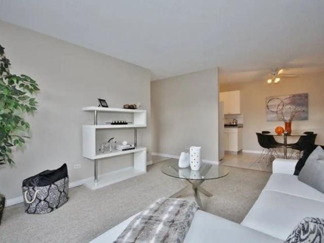 model 11016 109 Avenue NW 2 Bedroom Apartment for Rent at 11016 109 Ave Nw, Edmonton, AB T5H 1E1 Queen Mary Park