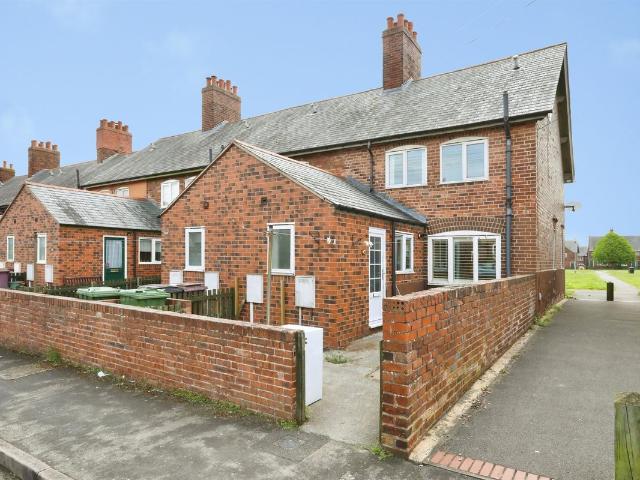 Model Village, Creswell S80, 3 bed property to rent, £900 pcm | PrimeLocation