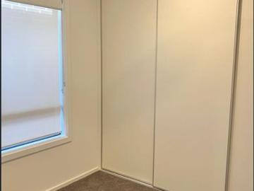 Moden and Stylish Home with Double Garage Ideally Located