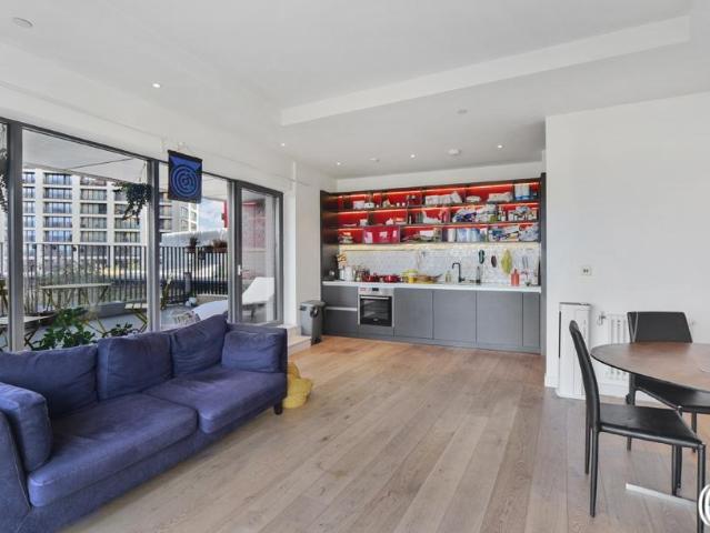 Modena House, 19 Lyell Street, London, E14 0SZ, United Kingdom | 2 bed apartment for rent #140397859 | Rentberry