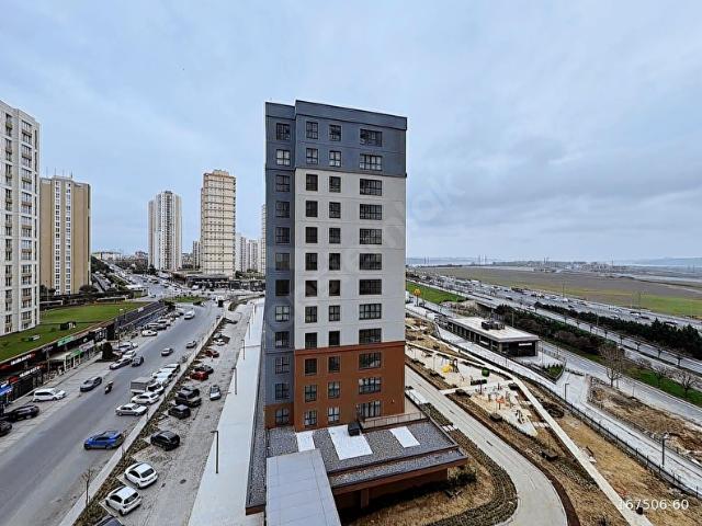 MODERNYAKA KÖŞE DAİRE GÖL VE PEYZAJ MANZARALI TEK YETKİLİ