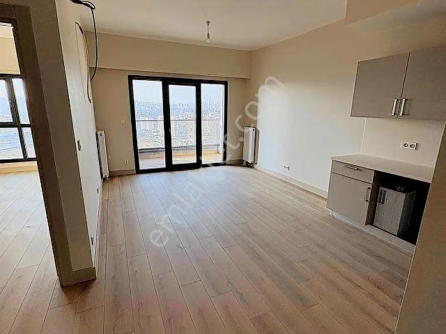 Modernyaka Tek Yetkili Kiralık Ofisi 1+1 Kiralık my221