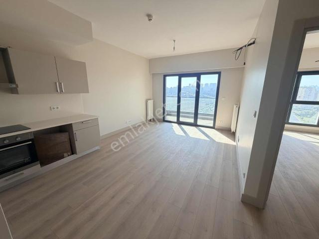 Modernyaka Tek Yetkili Kiralama Ofisinden Kiralık 1+1 my312