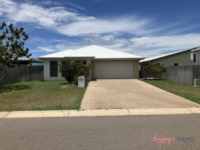 Modern 3 bed, 2 bath Home close to shops & schools