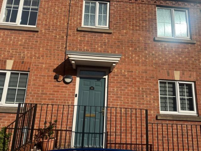 Modern 3 Bed Detached property