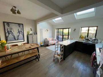 Modern 3 Bed Home with Garden 3 4 month let