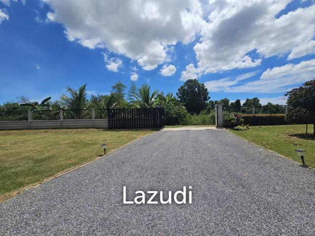 Modern 3 Bed Villa with 1.5 Rai Land at Pranburi