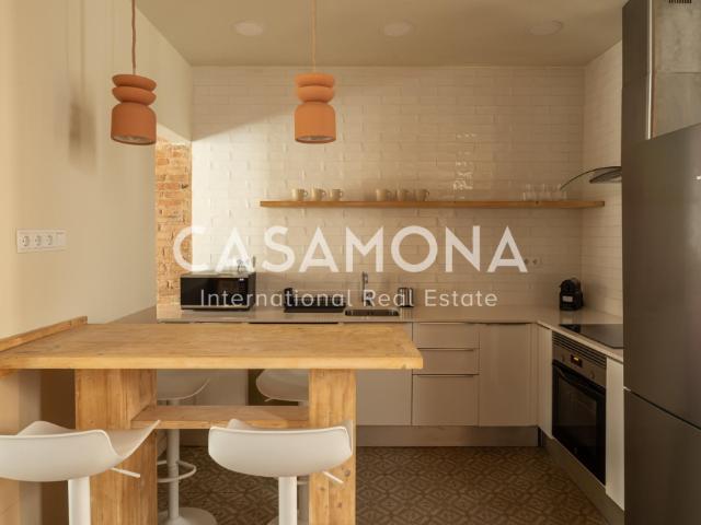 Modern 3 Bedroom Apartment with Balconies in Gracia