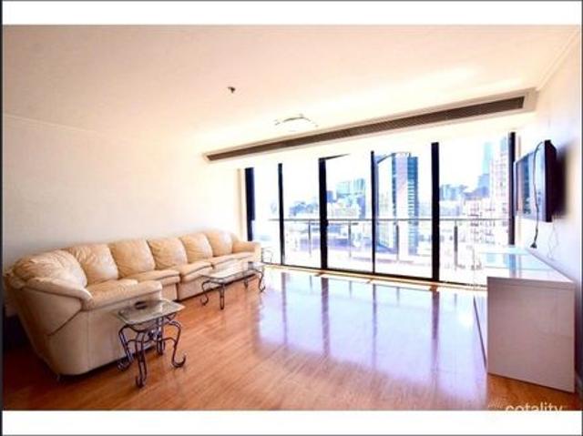 Modern 3 bedroom apartment with city views
