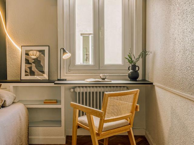 Modern 3 Bedroom Apartment with Designer Finishes on Hortaleza Street, Madrid Amsterdam Apartments for Rent