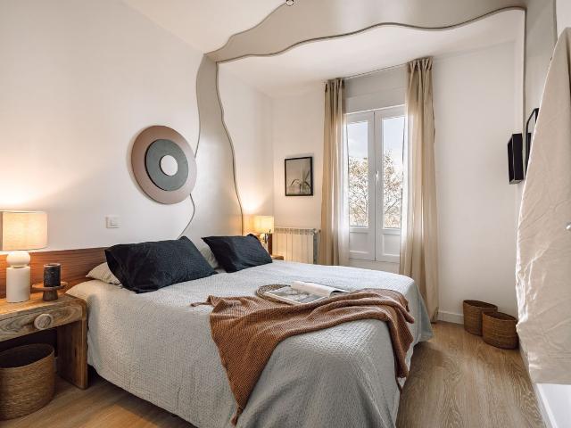 Modern 3 Bedroom Apartment with Private Terrace and AC in Paseo de la Florida, Madrid Amsterdam Apartments for Rent