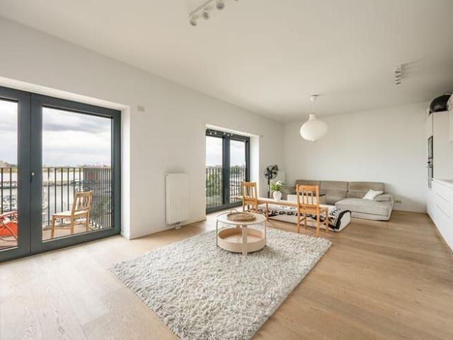 Modern 3 bedroom apartment with terrace and panoramic vie.