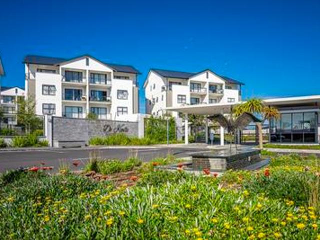 modern 3 bedroom apartment | de kuil.