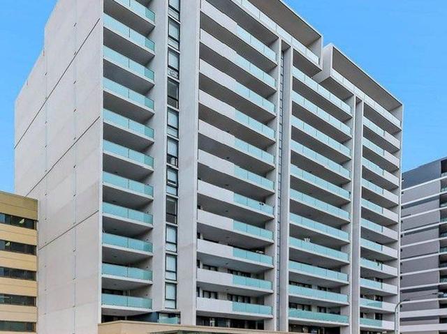 Modern 3 Bedroom Apartment in the heart of Hurstville
