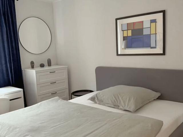 Modern 3 bedroom apartment in the heart of Nordend, Frankfurt Amsterdam Apartments for Rent