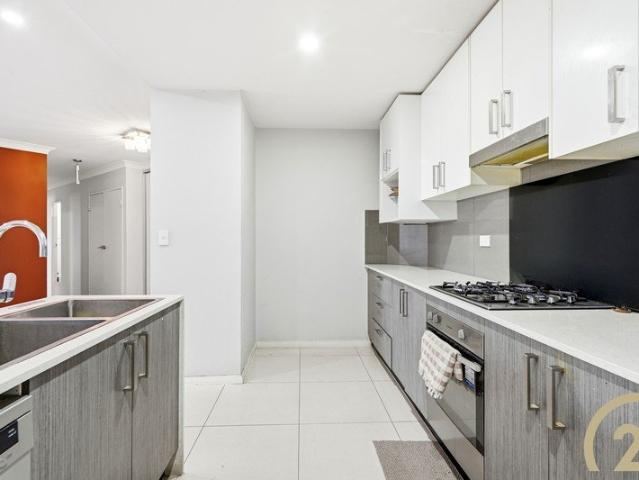 Modern 3 Bedroom apartment in Prime Toongabbie Location!