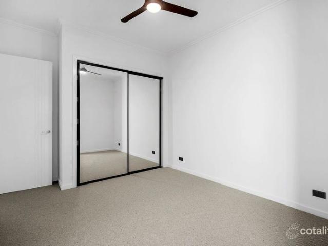 Modern 3 Bedroom Apartment in Prime Location