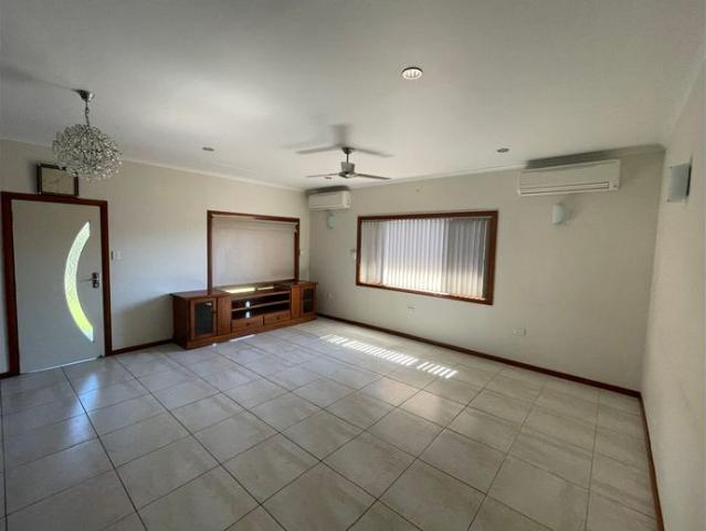 Modern 3 Bedroom Beach Living