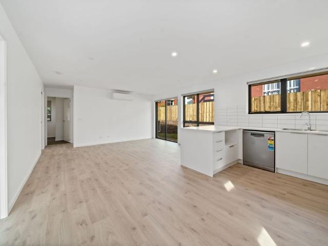 Modern 3 Bedroom Claremont Family Home
