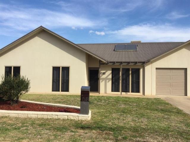 MODERN 3 BEDROOM DUPLEX