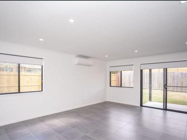 Modern 3 bedroom Duplex