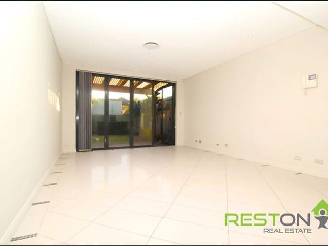 MODERN 3 BEDROOM DUPLEX