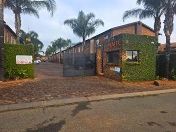 modern 3 bedroom duplex to rent