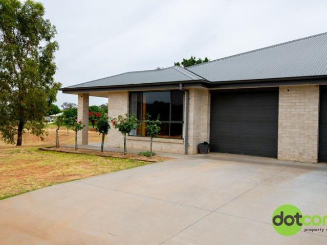 Modern 3 Bedroom Duplex with Alfresco Living