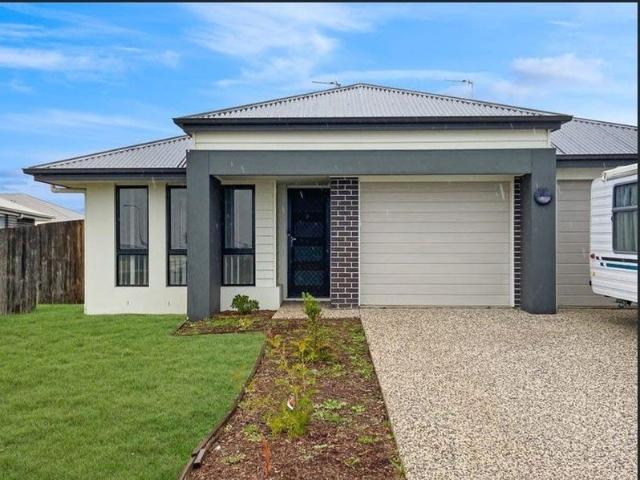 Modern 3 Bedroom Family Duplex in Cambooya