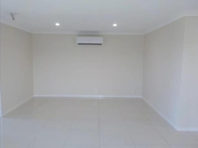 Modern 3 Bedroom Family Duplex in Cambooya