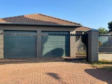 modern 3 bedroom family home in the.