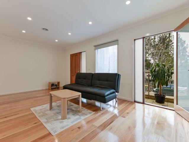 Modern 3 Bedroom Family Home in the Heart of Mitcham